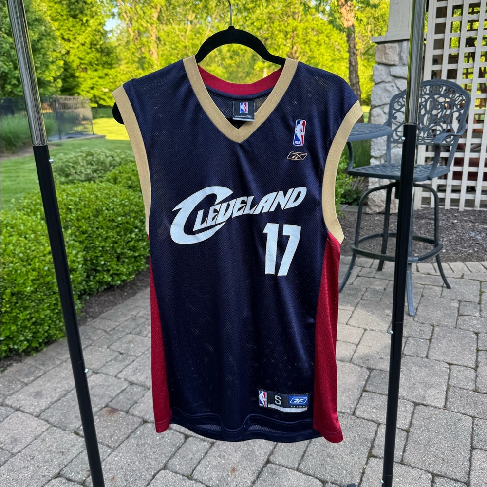 Retro Cleveland Basketball Jersey - Anderson Varejao